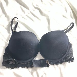 34 D - Victoria’s Secret balconet bra - black.